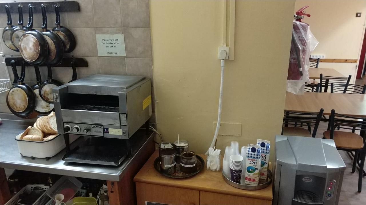 Hayarkon Hostel เทลอาวีฟ ภายนอก รูปภาพ