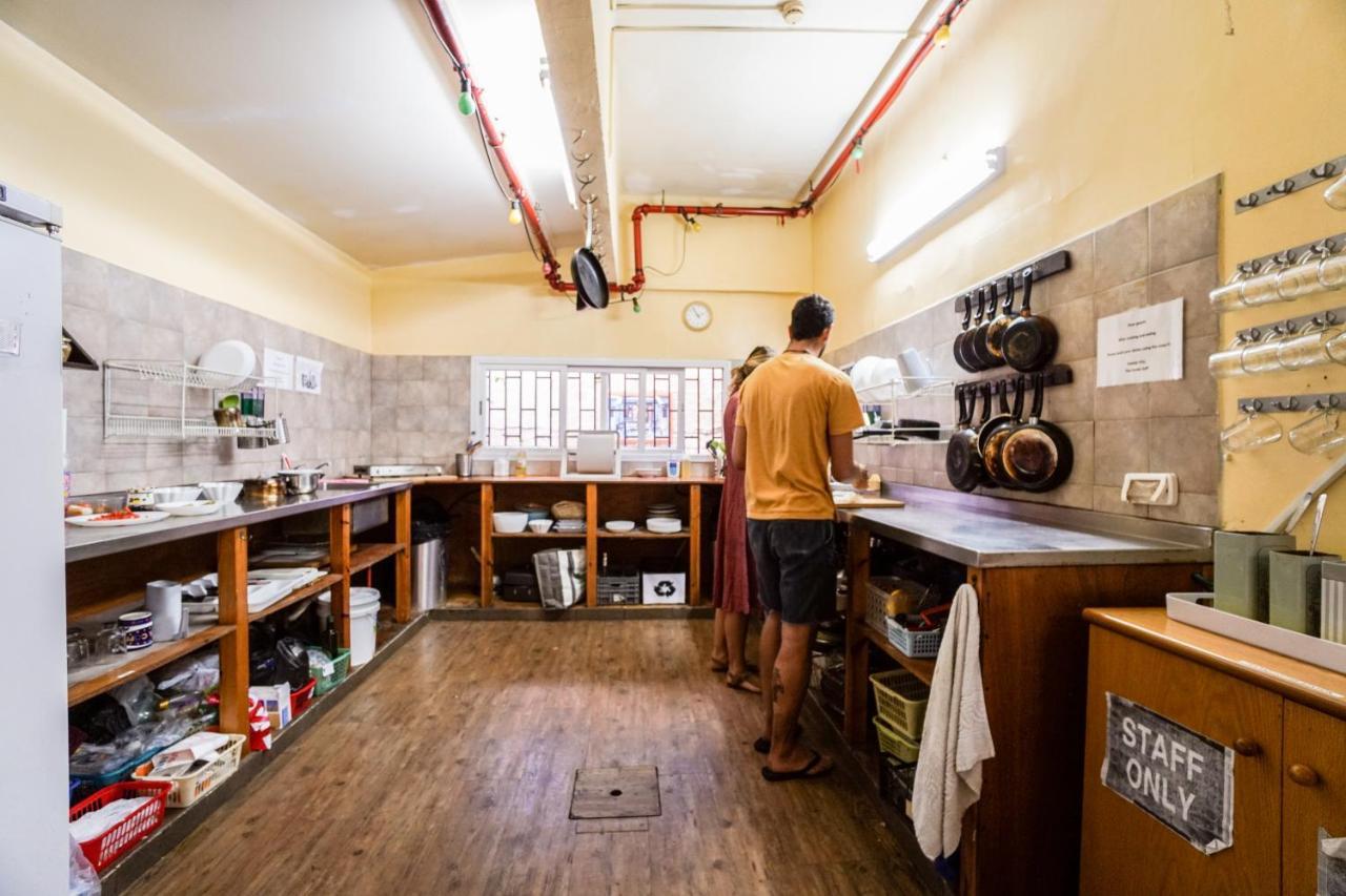 Hayarkon Hostel เทลอาวีฟ ภายนอก รูปภาพ