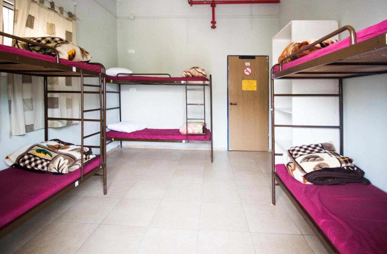 Hayarkon Hostel เทลอาวีฟ ภายนอก รูปภาพ
