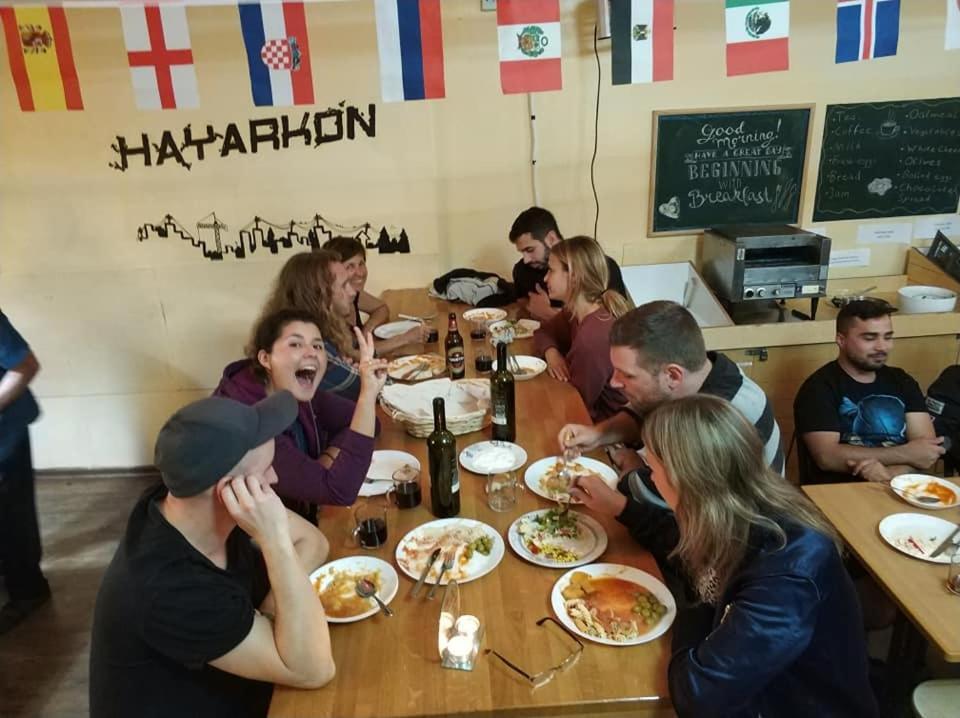 Hayarkon Hostel เทลอาวีฟ ภายนอก รูปภาพ